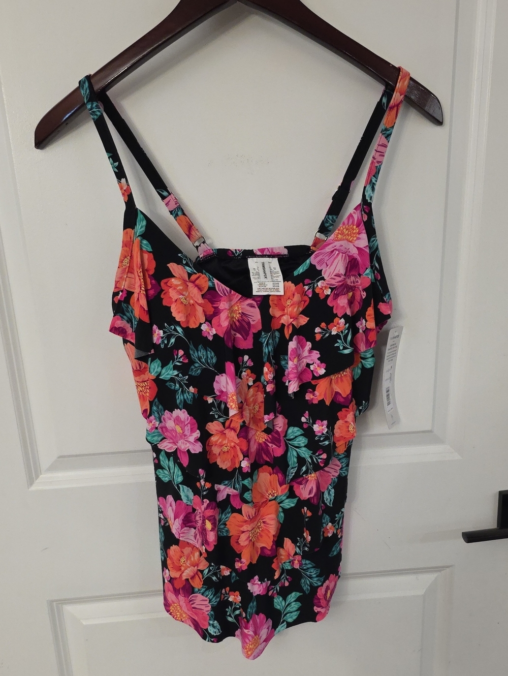 NWT: TrimShaper Tankini Top